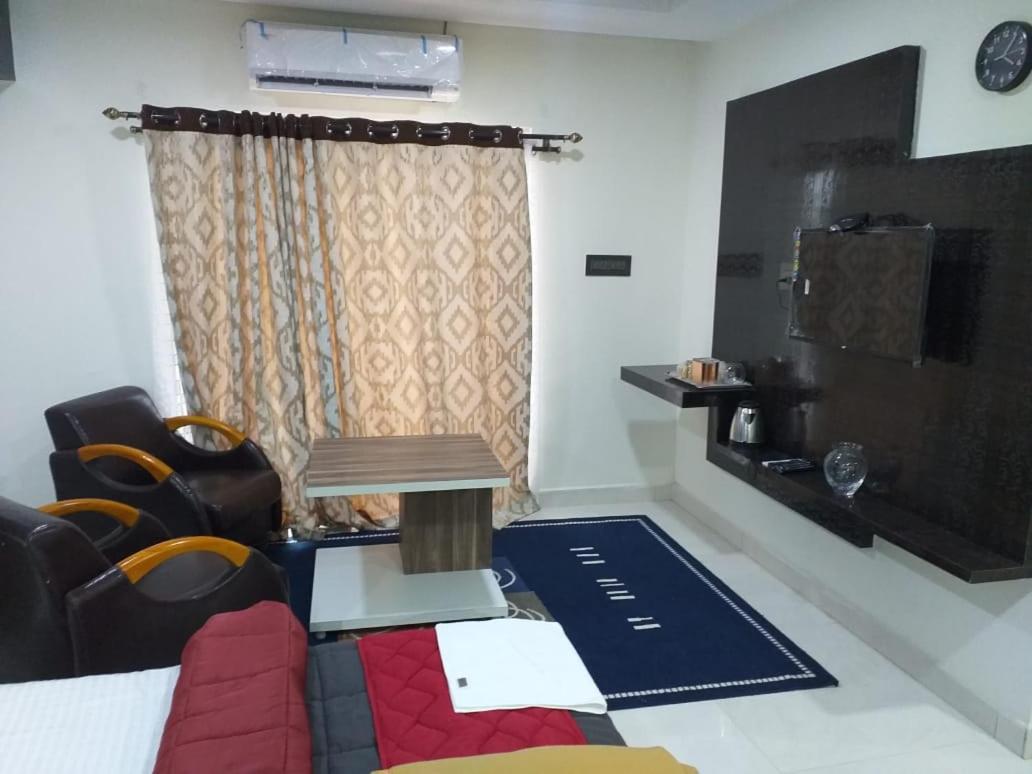 Grand Meridian Vinnamangalam Esterno foto