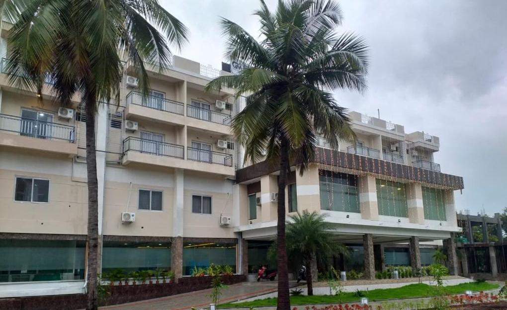 Grand Meridian Vinnamangalam Esterno foto