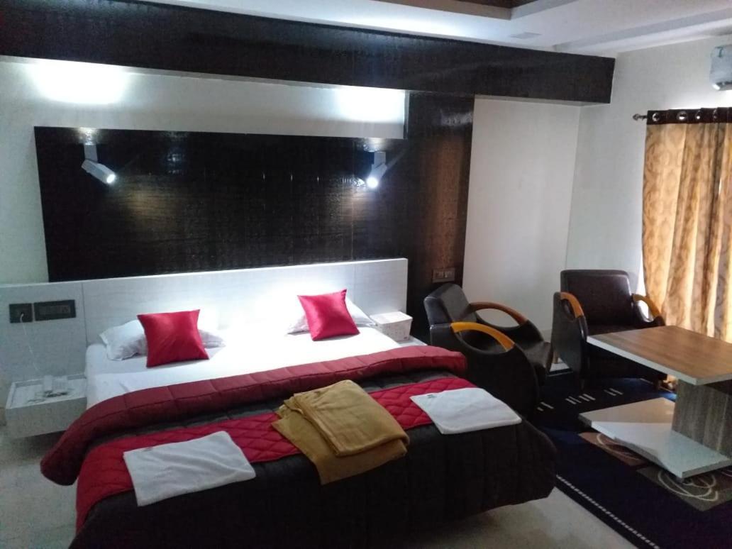 Grand Meridian Vinnamangalam Esterno foto