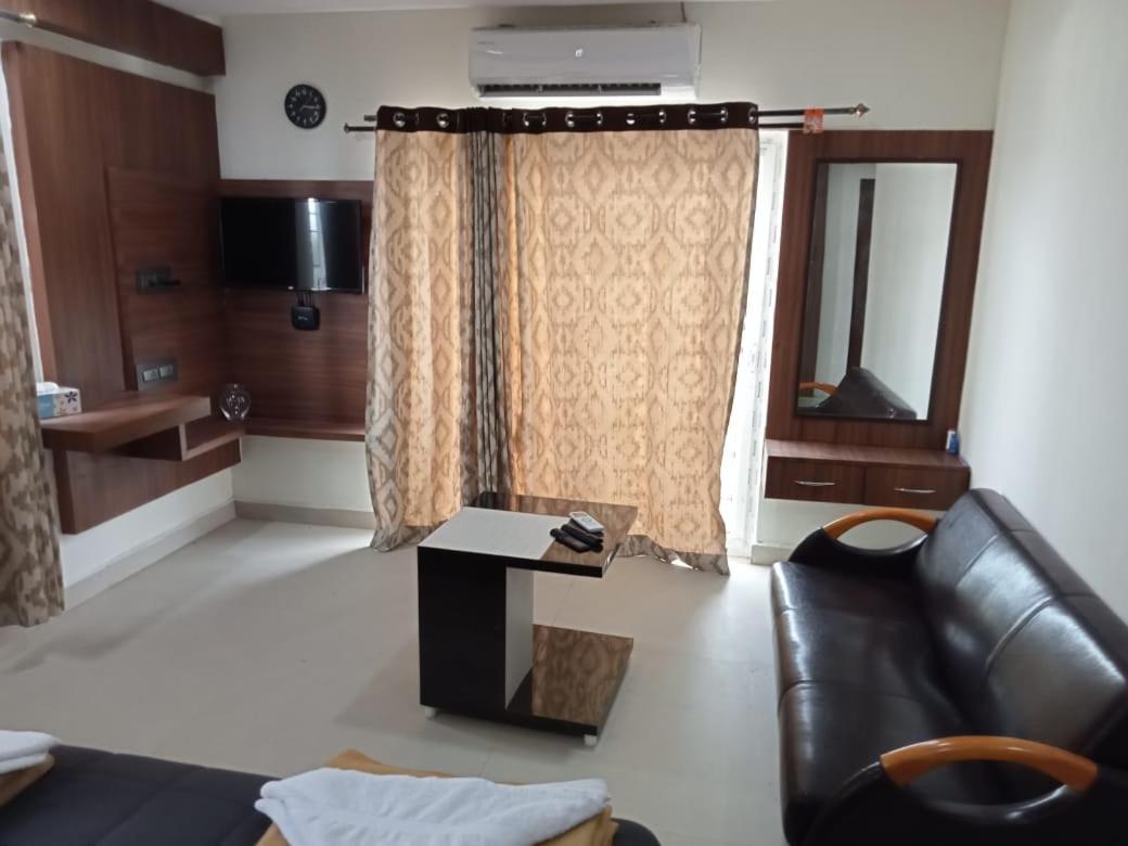 Grand Meridian Vinnamangalam Esterno foto