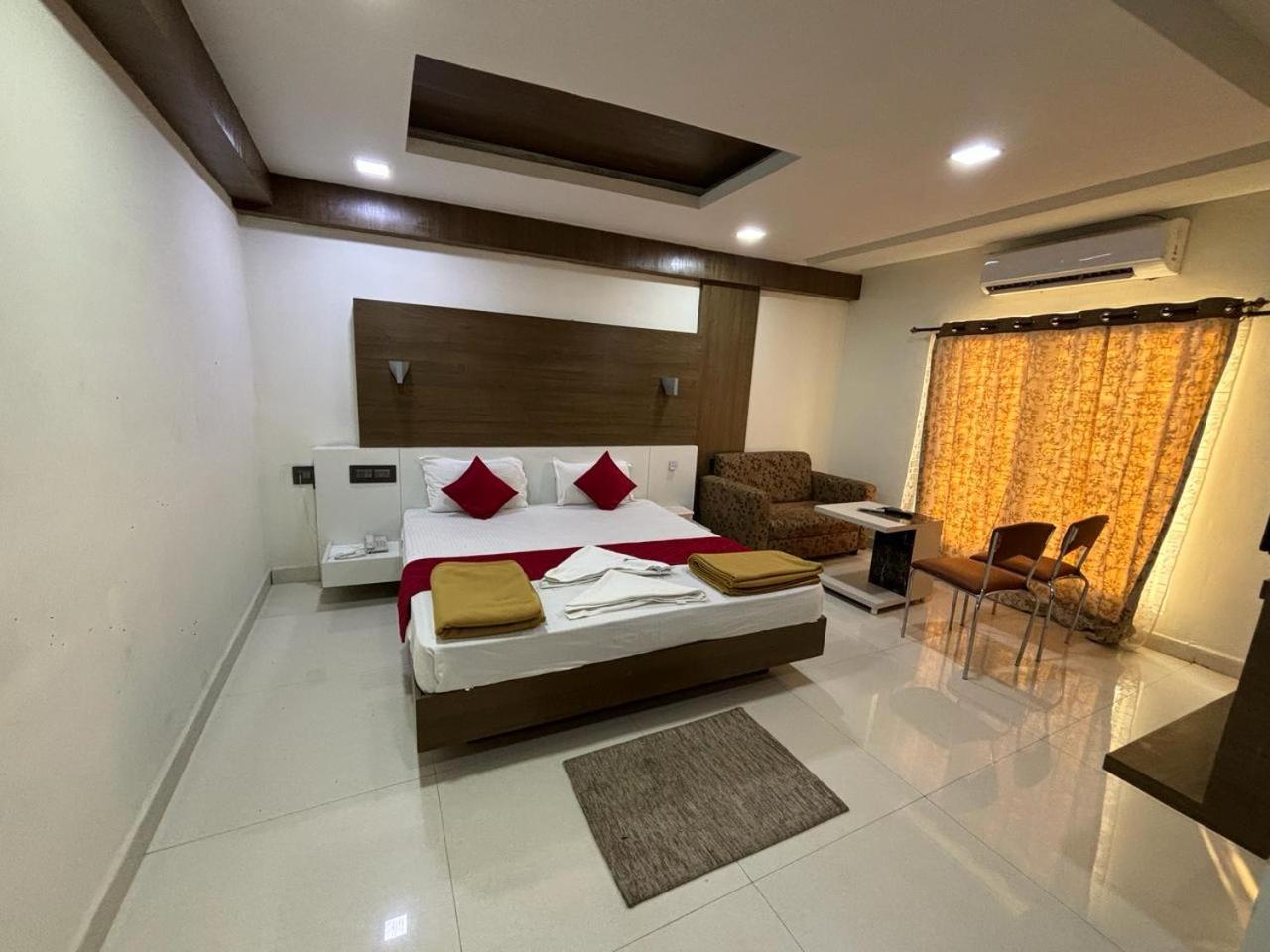 Grand Meridian Vinnamangalam Esterno foto